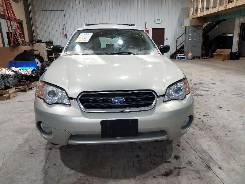 Subaru Legacy 2006 módulo de control de transmisión - chasis ECM PN: 31711AK110 Foto 2 de 4