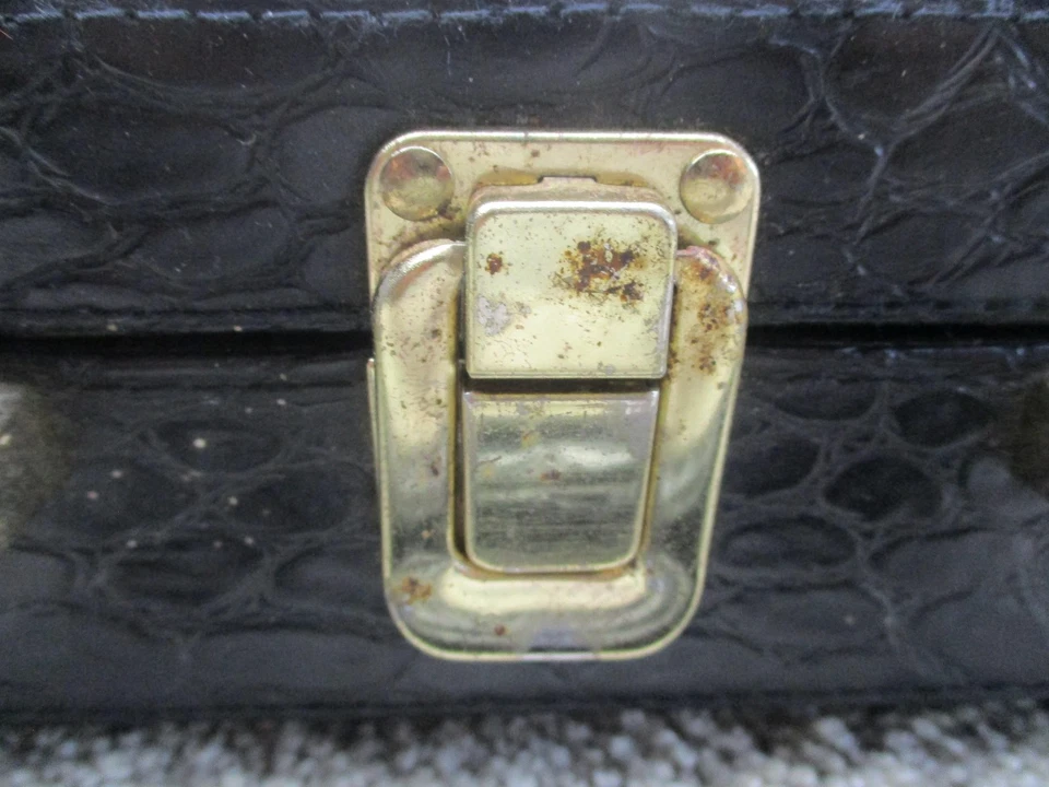 Black Faux Croc Jewelry Box Travel Organizer Case Mirror Ring Slots Trays Handle - Image 2 of 4