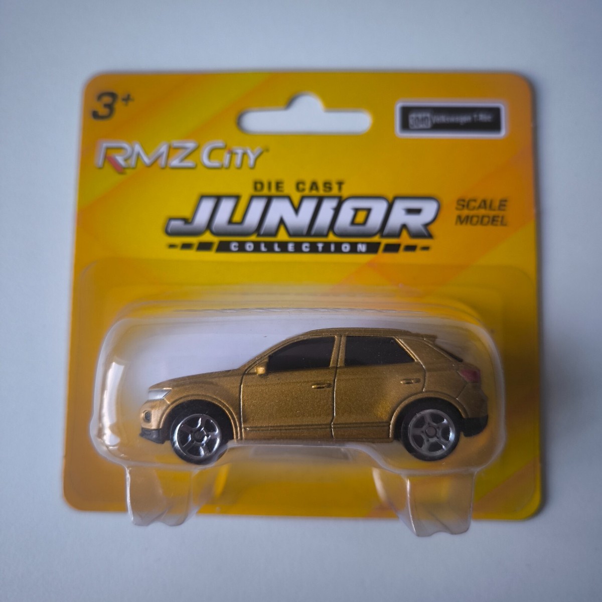 VOLKSWAGEN T-ROC GOLD YELLOW RMZ City 1/64 car scale matchbox