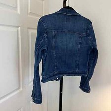 Elle Lightly Distressed Denim Jacket Size Medium