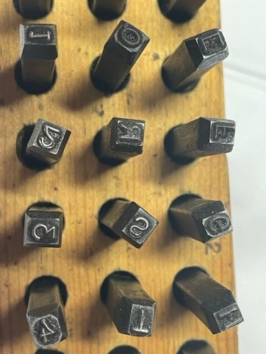 Juego de sellos, letras y números de acero de 1/8" - R127 - Imagen 4 de 7