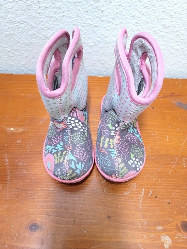 Toddler Bogs Waterproof Insulated Floral Booties Fleece Lining Size 6 - Picture 2 of 9