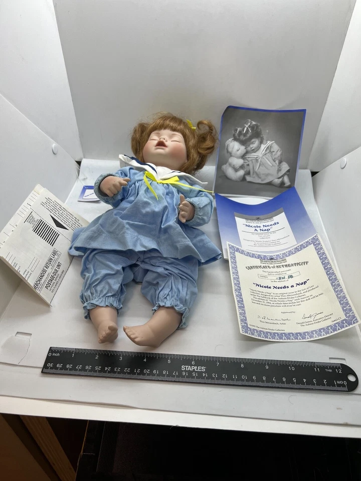 Vintage 1993 The Ashton Drake Porcelain Doll Nicole Needs a Nap Sailor Dress - Image 3 of 4
