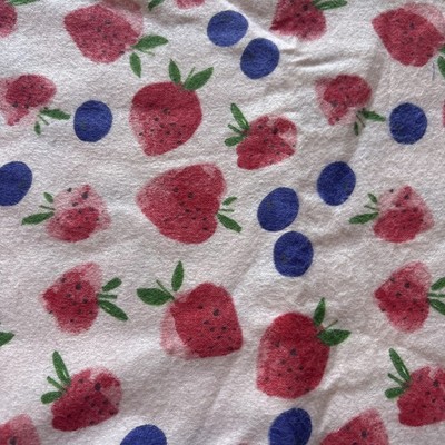 Fabric Cotton Flannel Strawberry Joann Super Snuggle Pink Red 42 w 1 Yard