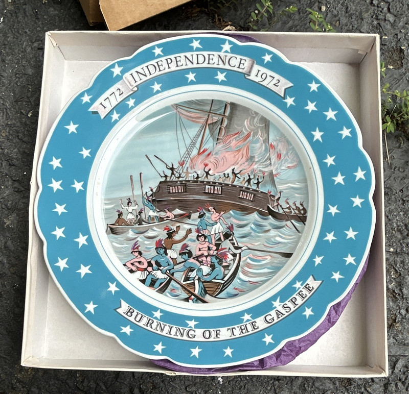 Independence 1772-1972 Burning of the Gaspee Ceramic Collector Plate, Stars