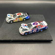 2#6 Mark Martin 2000 Valvoline & Zerex 1/64 NASCAR Racing Champions Cars