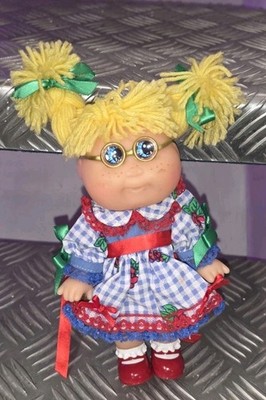 1997 Mattel Norma Jean 8 Zoll Cabbage Patch Puppe, Wollhaar, Brille sehr süß