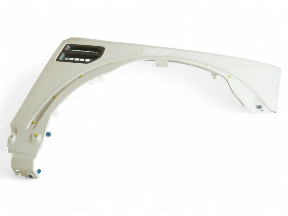 2005 - 2009 LAND ROVER LR3 L319 FENDER PANEL COVER EXTERIOR FRONT PASSEGER RIGHT - Image 3 of 4