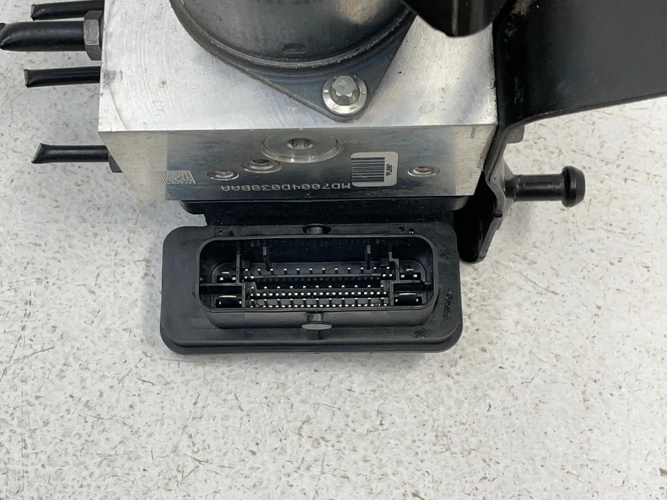 Модуль антиблокировочного тормозного насоса ABS 17 18 19 Mercedes GLE 43 AMG 1548 от оригинального производителя - Изображение 3 из 4