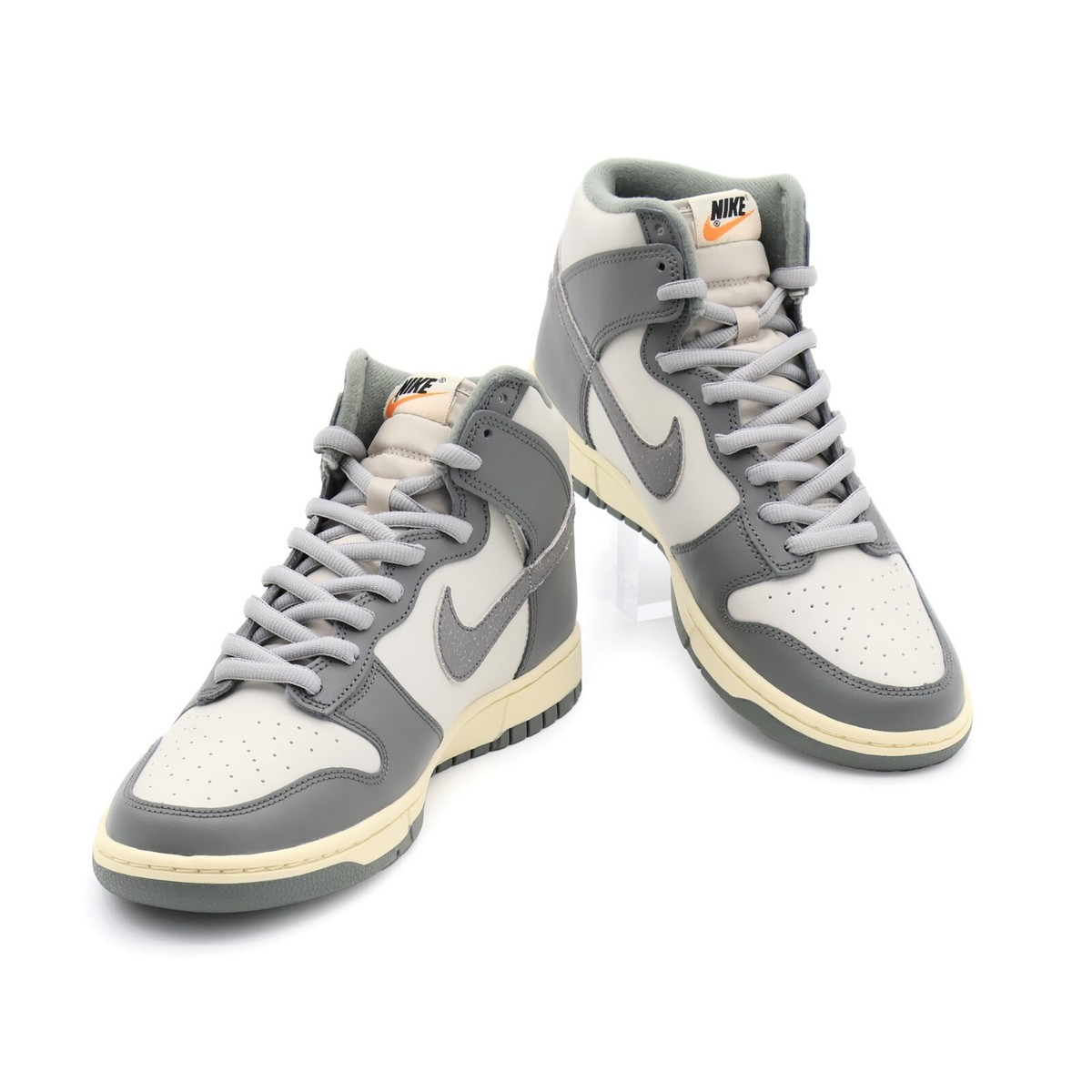 DM0582-001 Nike Dunk High Retro SE Light Bone Vintage Tubmled Grey
