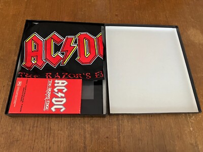 AC/DC The Razor's Edge 1991 AUSTRALIAN TOUR SOUVENIR CD+VHS BOX