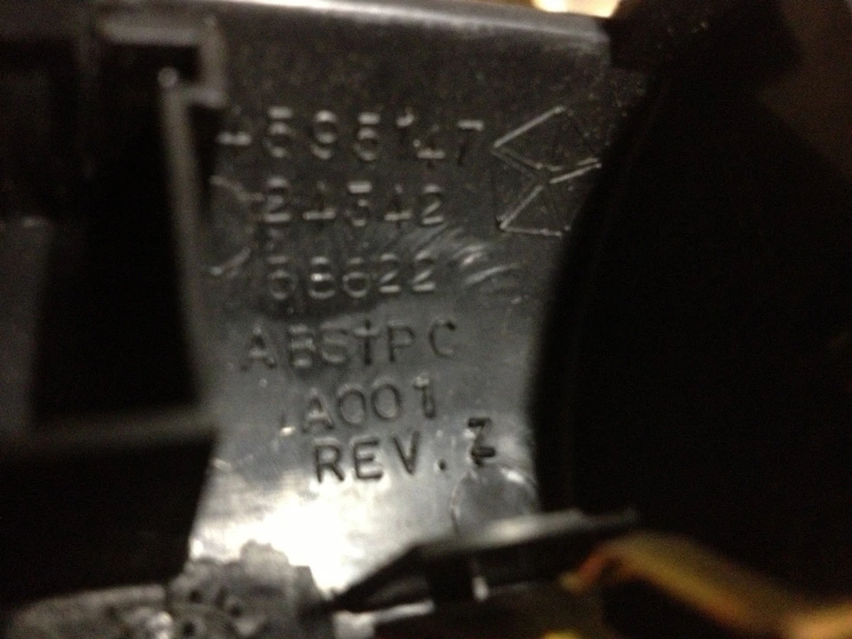 Chrysler Concorde 1997 4 puertas moldura de tablero de grano de madera OEM envío gratuito CT Foto 3 de 3