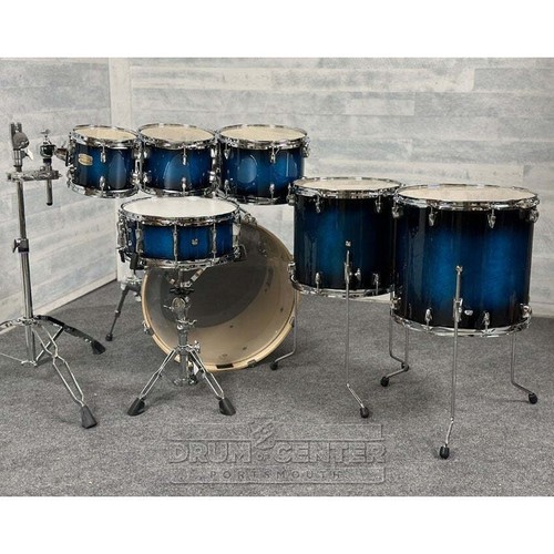 Yamaha Stage Custom Birch 7pc Drum Set 22/8/10/12/14/16/14 Deep Blue Sunburst - Picture 2 of 2