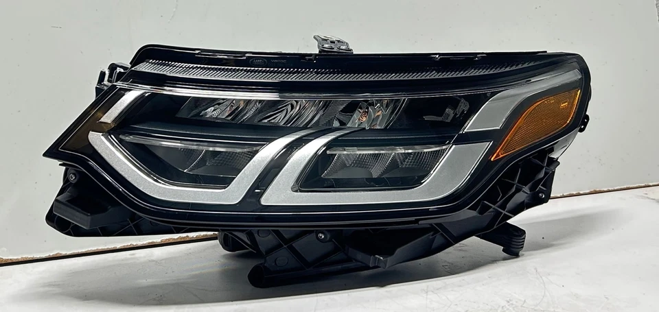 Perfect! 2020-2023 Land Rover Discovery Sport Non-DRL LED Headlight Left LH OEM - Image 4 of 4