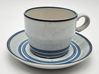 2.4 Gustavsberg Sweden  * DART * Kaffeetasse + Untere Stig Lindberg