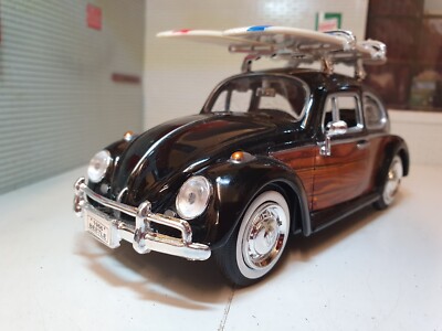VW Beetle Classic 1966 Black Wood Surf Boards 1:24 Motormax