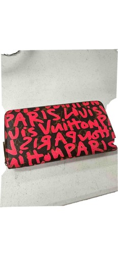 100% Authentic Louis Vuitton Vernis Leather Beige Long Zippy Wallet / Organizer