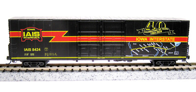 N Scale Micro-Trains #102 00 300 Iowa Interstate IAIS 60' Excess Height Boxcar