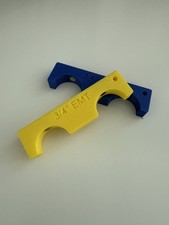 Magnetic Conduit Spacer EMT 3/4" with 2" Spacing