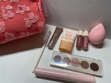 2025 Limited Edition Ulta Beauty  Collection 9-Piece Makeup Set NEW Red Bag