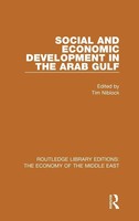 Social And Economic Development In The Arab Gulf | Tim Niblock | Buch | Englisch