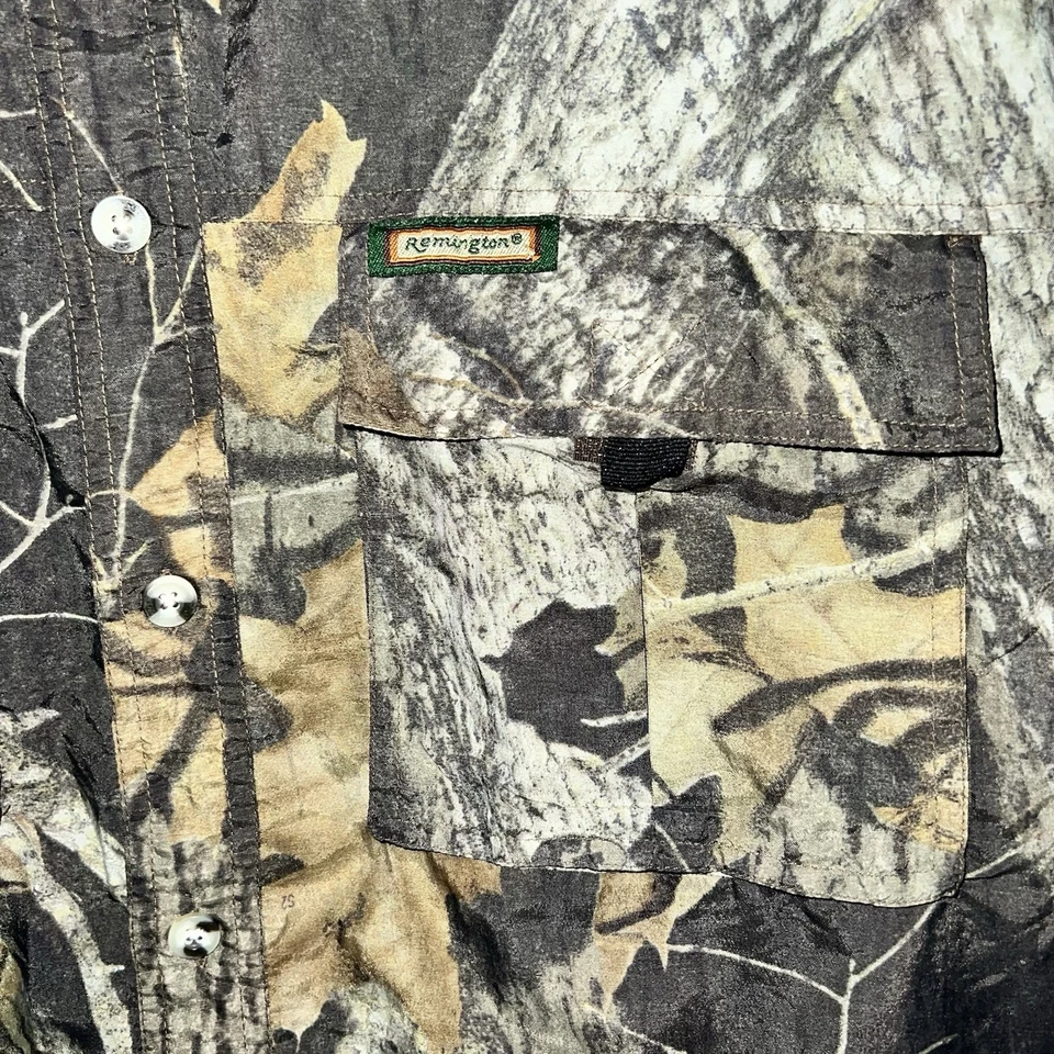 MEN’S REMINGTON NYLON WATERPROOF CAMOUFLAGE HUNTING SHIRT SIZE XL - Image 3 of 4