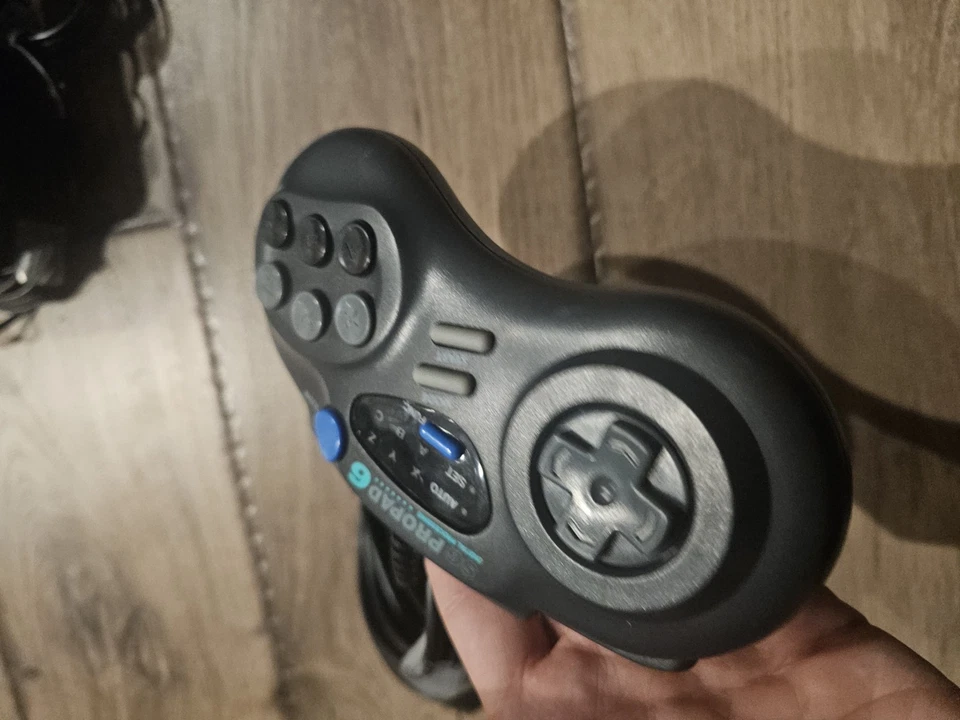 Asciiware SG ProPad 6 Controller For Sega Genesis/Mega Drive Model SV-439 - Image 2 of 3