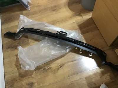 GENUINE BMW 1 SERIES E81 E87 REAR BUMPER CENTRE GUIDE BRACKET P/N 51127058521