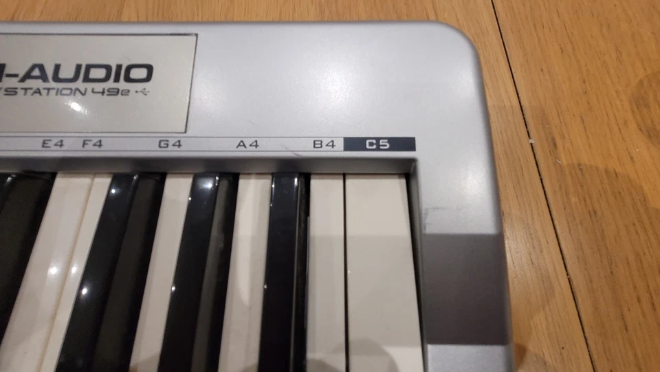 M-Audio KEYSTATION 49e USB Midi Keyboard Controller - Image 3 of 4