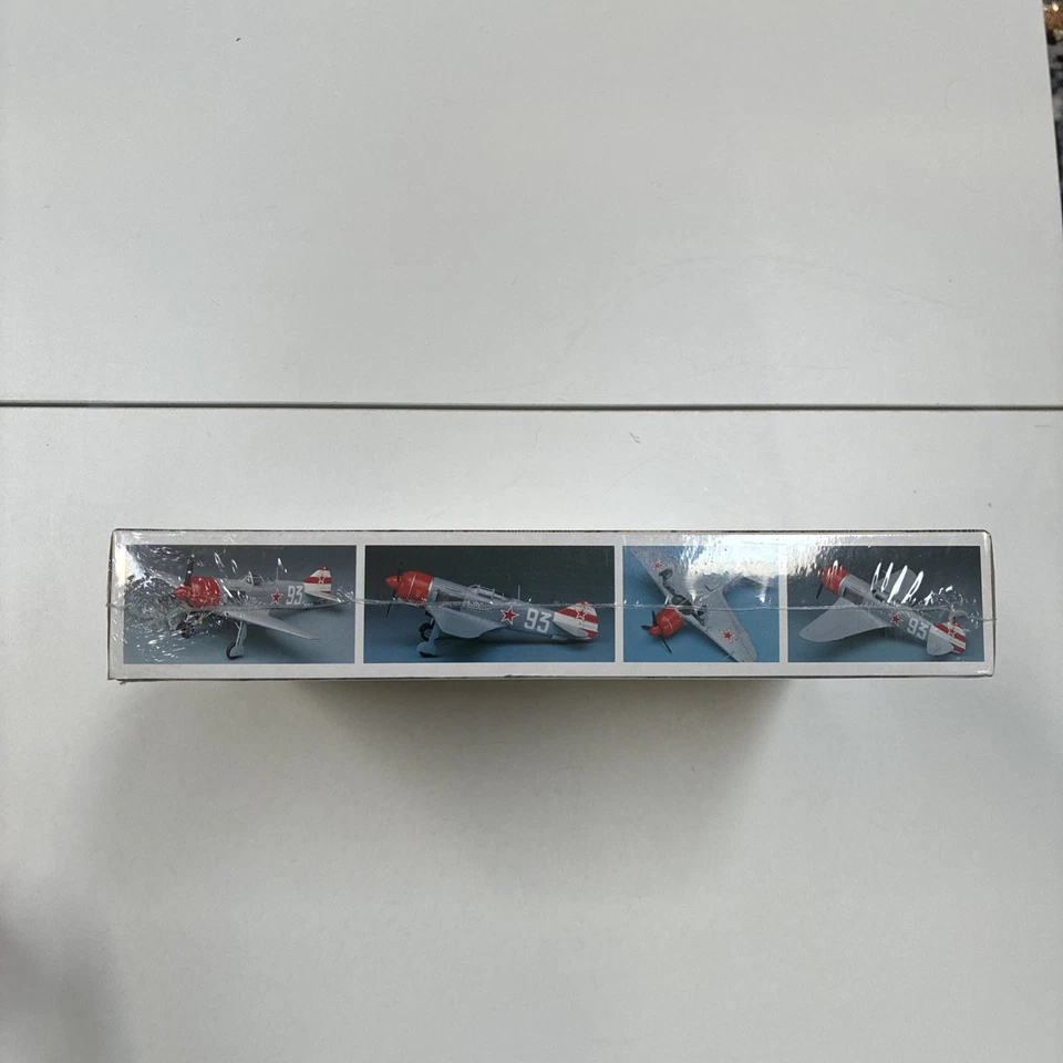 Kit Modelo Academy Lavochkin La-7 1/48 #1649 Segunda Guerra Mundial Luchador Soviético Fuera de Uso RARO Sellado Foto 4 de 4