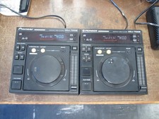 Pair of Pioneer CDJ 700S DJ CD Players Scratch Pitch Control Tested