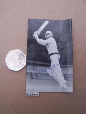 Nick Speak Cricket Autogramm auf Zeitungs-/Zeitschriftenschnitt