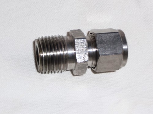 Parker® 1/2 compression X 1/2NPT MALE CONNECTOR 316 Stainless Steel 1/2" tube - Picture 3 of 3