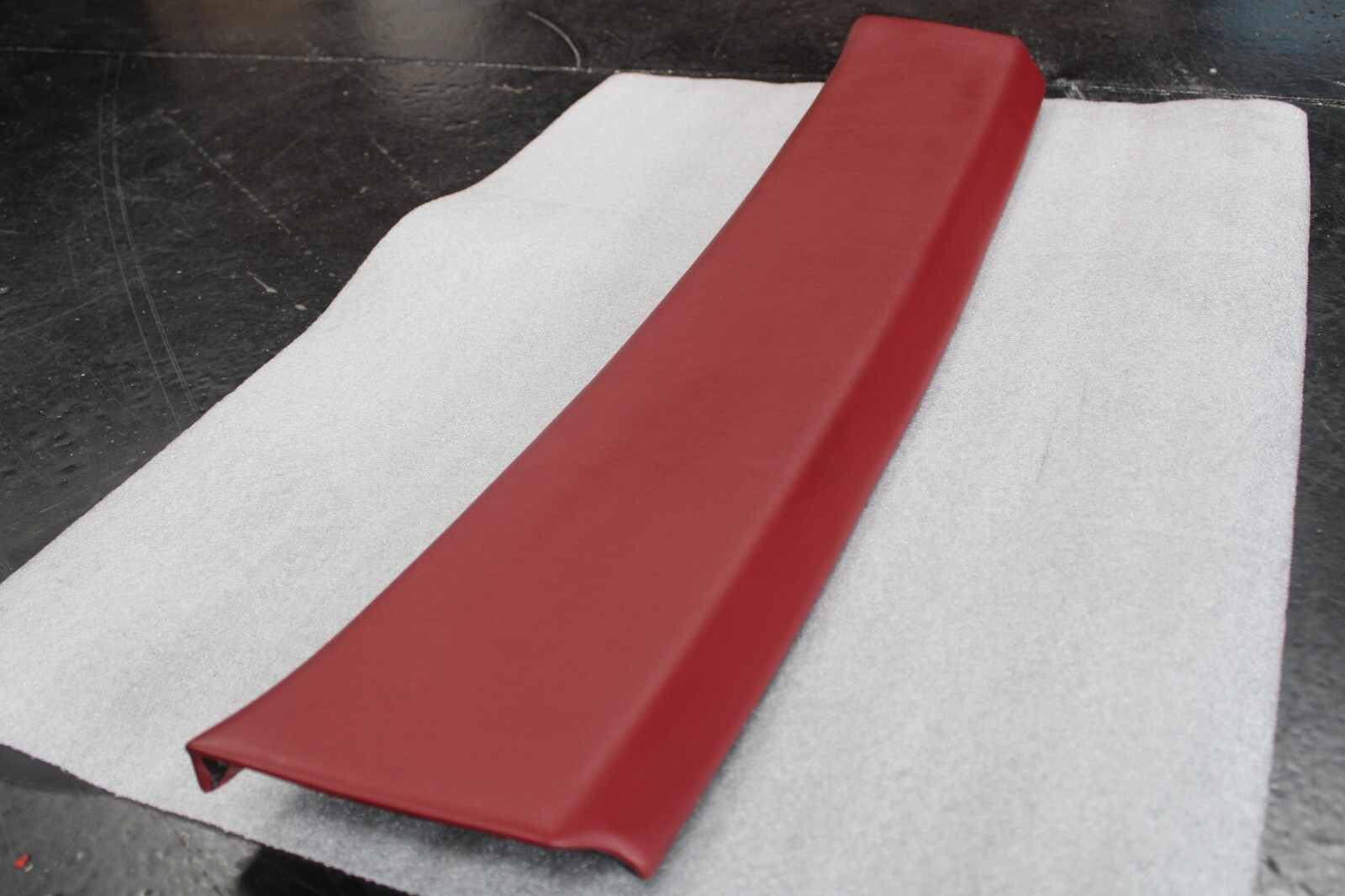 Ferrari 575, Rear Over Windshield Trim Cover, Used, P/N 645951