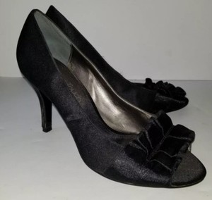 nina black pumps