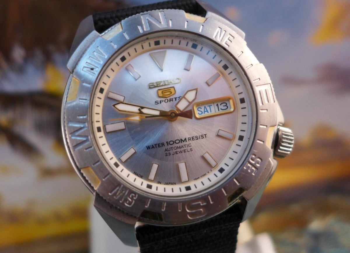 Sporty Large Chunky 41mm Seiko 5 7S36 02P0 Day/Date Men's