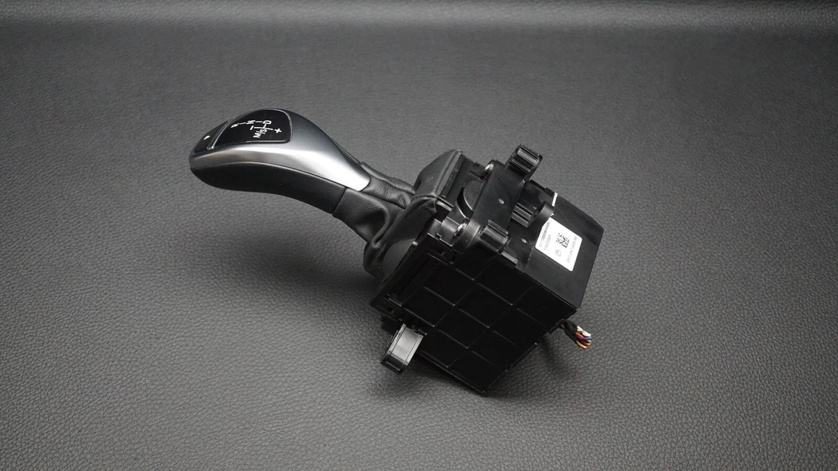 OEM BMW X5 X6 F15 F16 SPORT GEAR SELECTOR SWITCH KNOB RHD 6832388  
