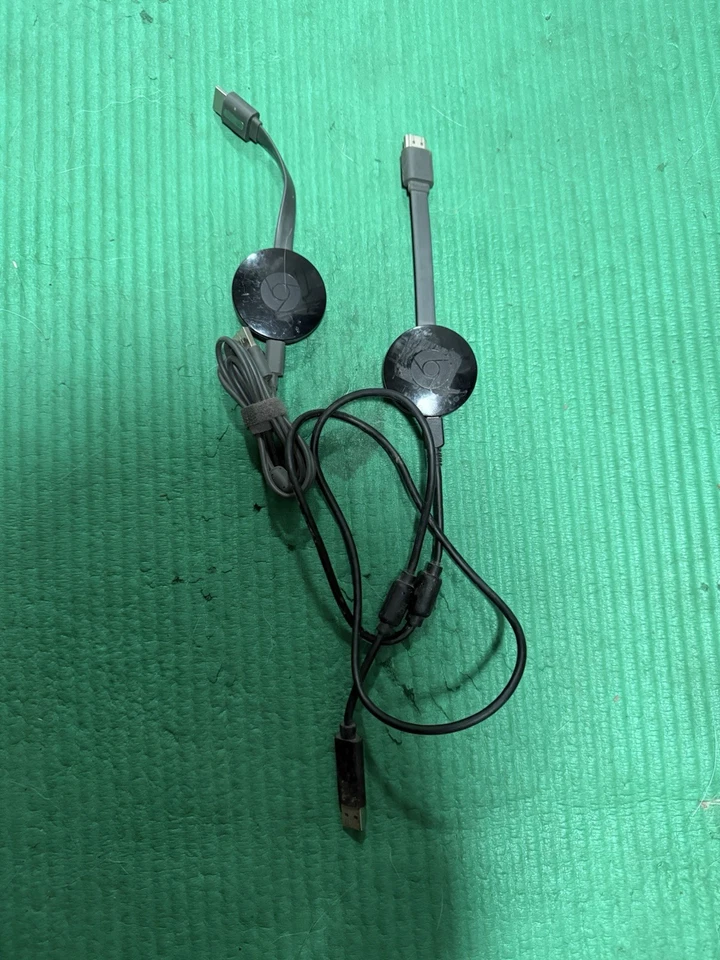 Два медиастримера Google Chromecast 1080p NC2-6A5 2-го поколения высокой четкости со шнуром USB - Изображение 2 из 2