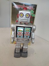 1960’s HORIKAWA ATTACKING MARTIAN ROBOT TIN BATTERY OPERATED TOY WITH BOX