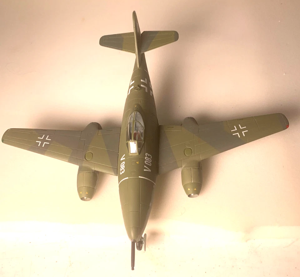Franklin Mint ME 262 Messerschmitt Luftwaffe. 1:48 Scale 1:48 INV# 2787. S3-3 - Image 3 of 4