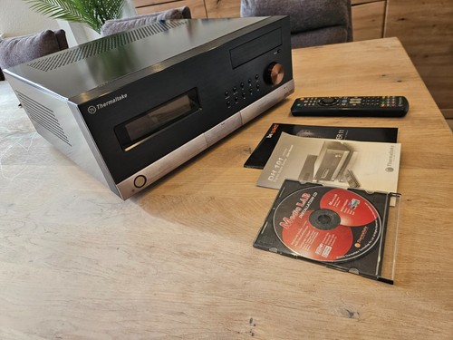 Thermaltake DH101 PC Gehäuse Full ATX mit Netzteil, Display, BluRay Laufwerk