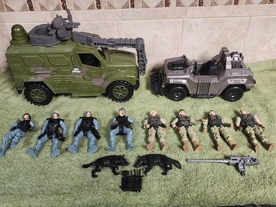 Vintage Chap Mei Action Figures With Accessories ( 14 Total Pieces  )
