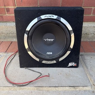Caja de subwoofer activo Vibe Slick S120 1200 vatios