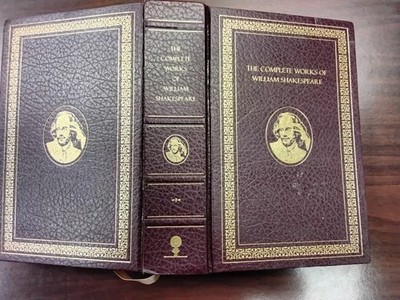 William Shakespeare The Complete Works Hardcover Illustrated Leather Bound