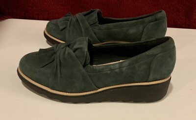 Clarks Collection Shoes Womens M Green Sharon Dasher Suede Loafers Bow 