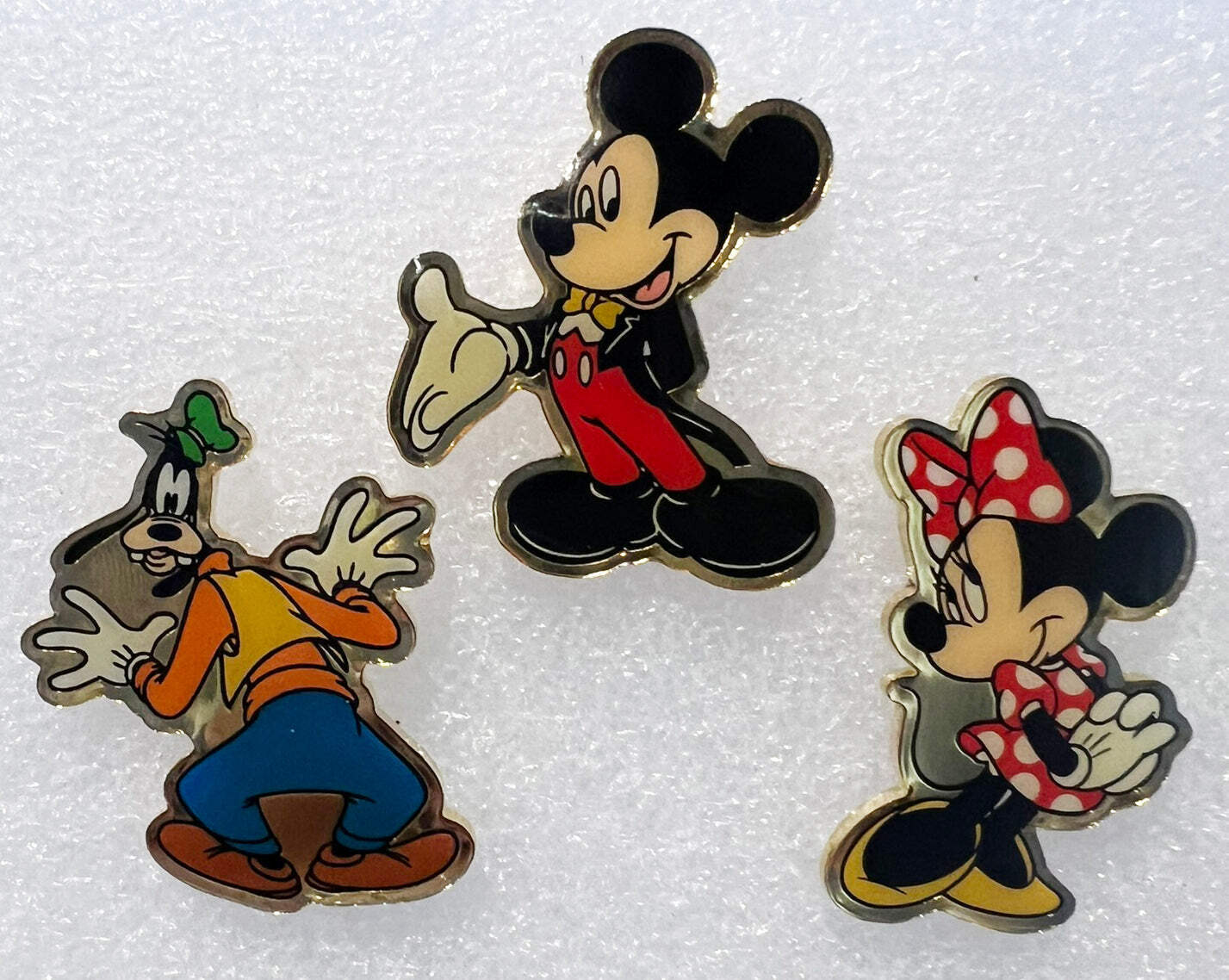 Mickey, Minnie & Goofy 3 Pin Set Japan Disney Pin B04