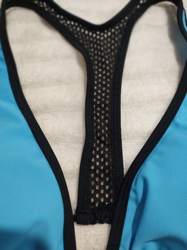adidas SOULEAF GRAFISCHES BIKINI TOP blau Sky Rush Netz Damen Größe Small - Bild 6 von 13
