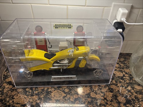 Arlen Ness Ness-Stalgia Custom Diecast Motorcycle Yellow Diorama Toy Zone LE