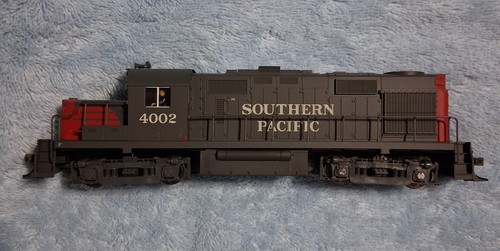 Atlas HO SP Southern Pacific ALCo RS-32 #4002, Trainman Line | Condition: New