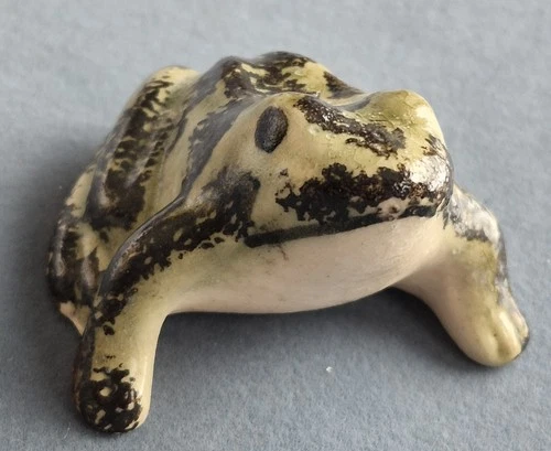 Vintage Brush McCoy Wee Frog 2 Inch Figurine Garden Ornament